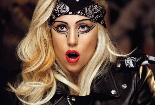 Леди Гага показала документальный фильм о себе (видео)