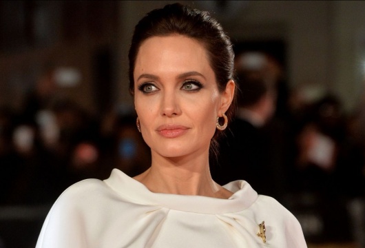 СМИ: Анджелина Джоли может лишиться права опеки над детьми