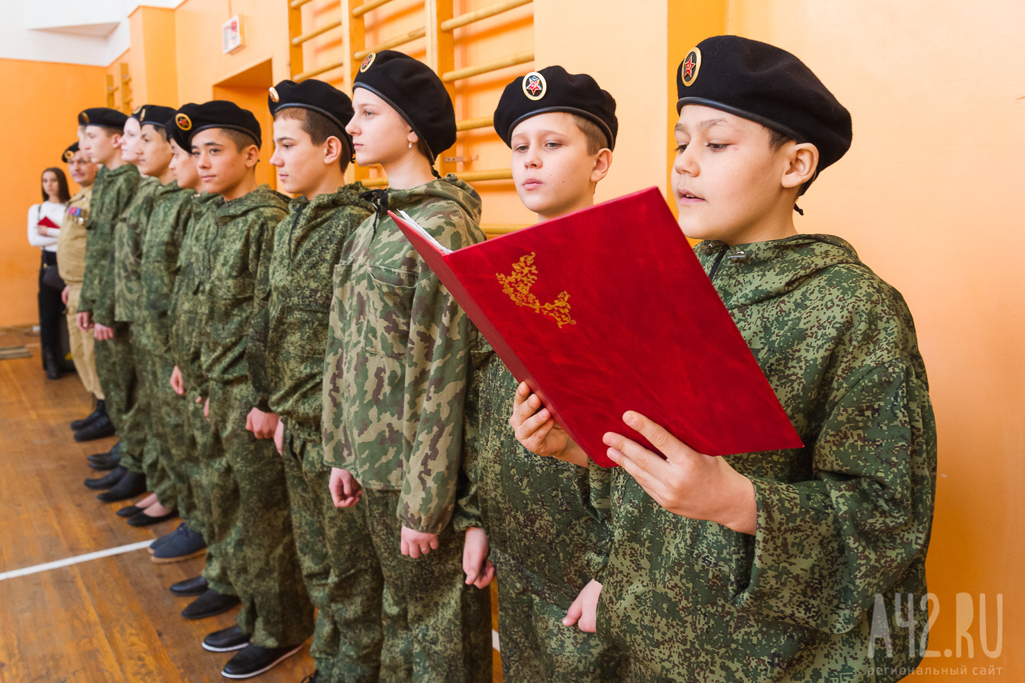 Церемония посвящения воспитанников военно-патриотического клуба «БАРС» в ряды юнармии