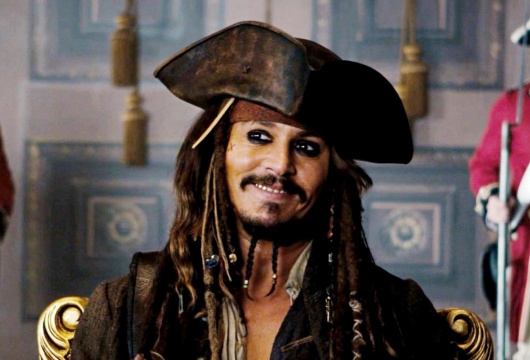«Харизма Джонни Деппа утонула в море»: критики разгромили «Пиратов Карибского моря 5»
